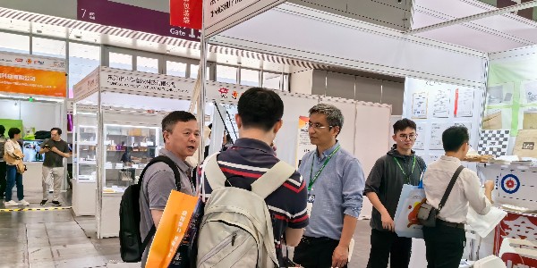破局“限塑”时代：以绿色创新，领航无纺布与纸袋产业新生态